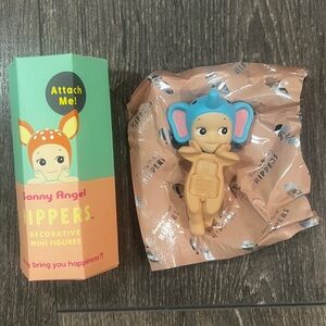 Brand NEW Sonny Angel® Mini Figure HIPPERS Animals Blind Box - elephant
